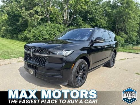 Used 2025 Lincoln Navigator Reserve w/ Jet Appearance Package AWD/4WD image 9
