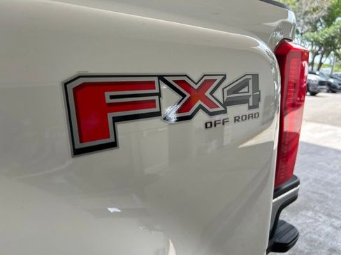 Used 2025 Ford F350 XLT w/ FX4 Off-Road Package AWD/4WD image 17