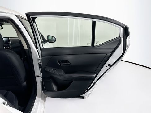 Used 2024 Nissan Sentra SV image 27