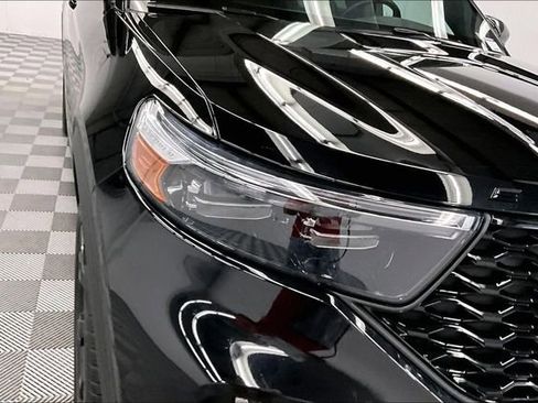 Used 2023 Ford Explorer ST w/ Technology Package image 36