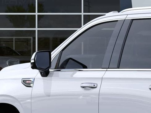 New 2026 GMC Yukon Elevation w/ Elevation Premium Package AWD/4WD image 12