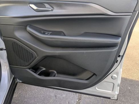 New 2025 Jeep Grand Cherokee Laredo X image 31