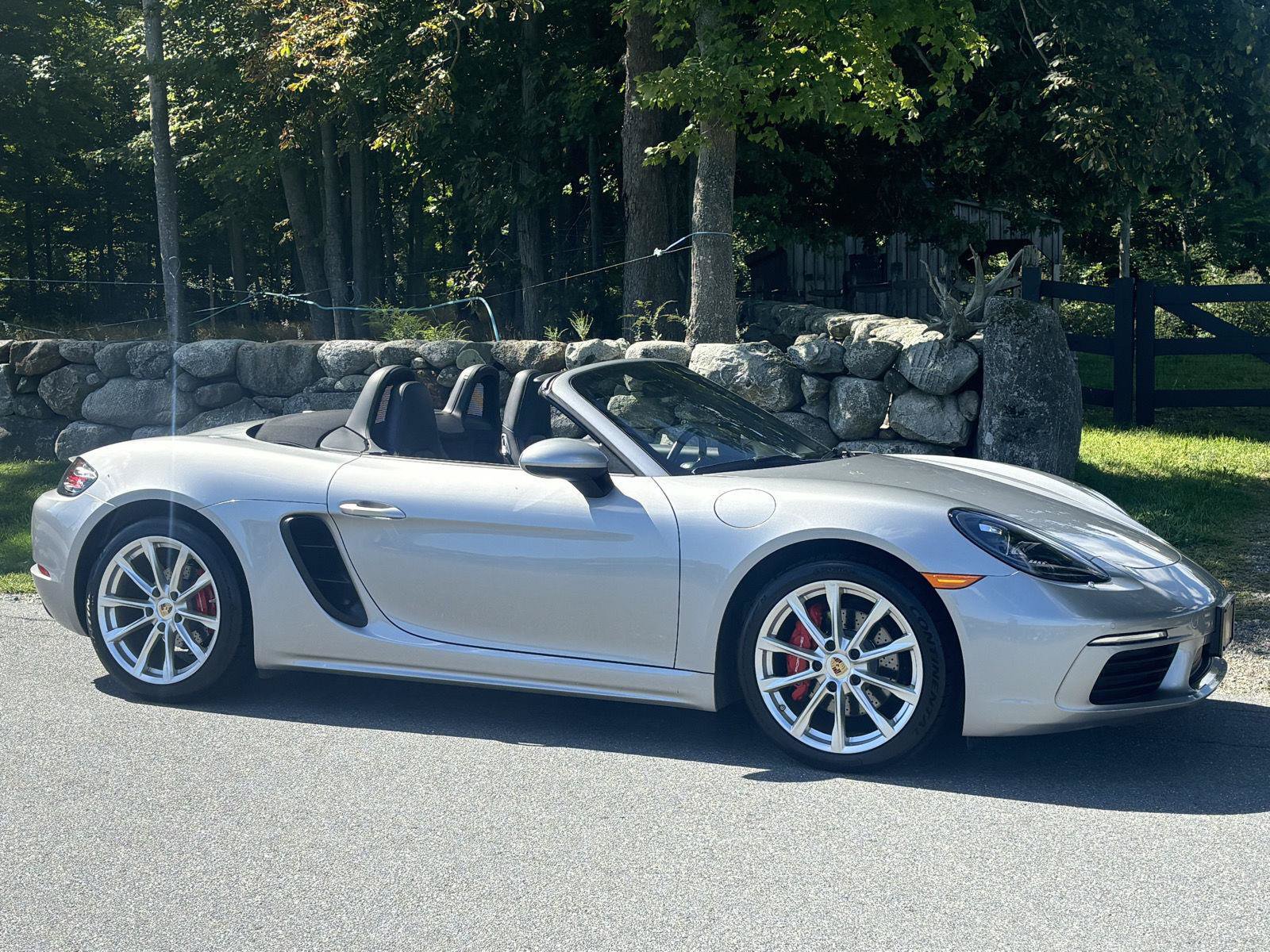 Used 2022 Porsche 718 Boxster S RWD image 24