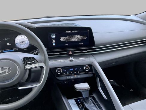 Certified 2024 Hyundai Elantra SEL FWD image 7