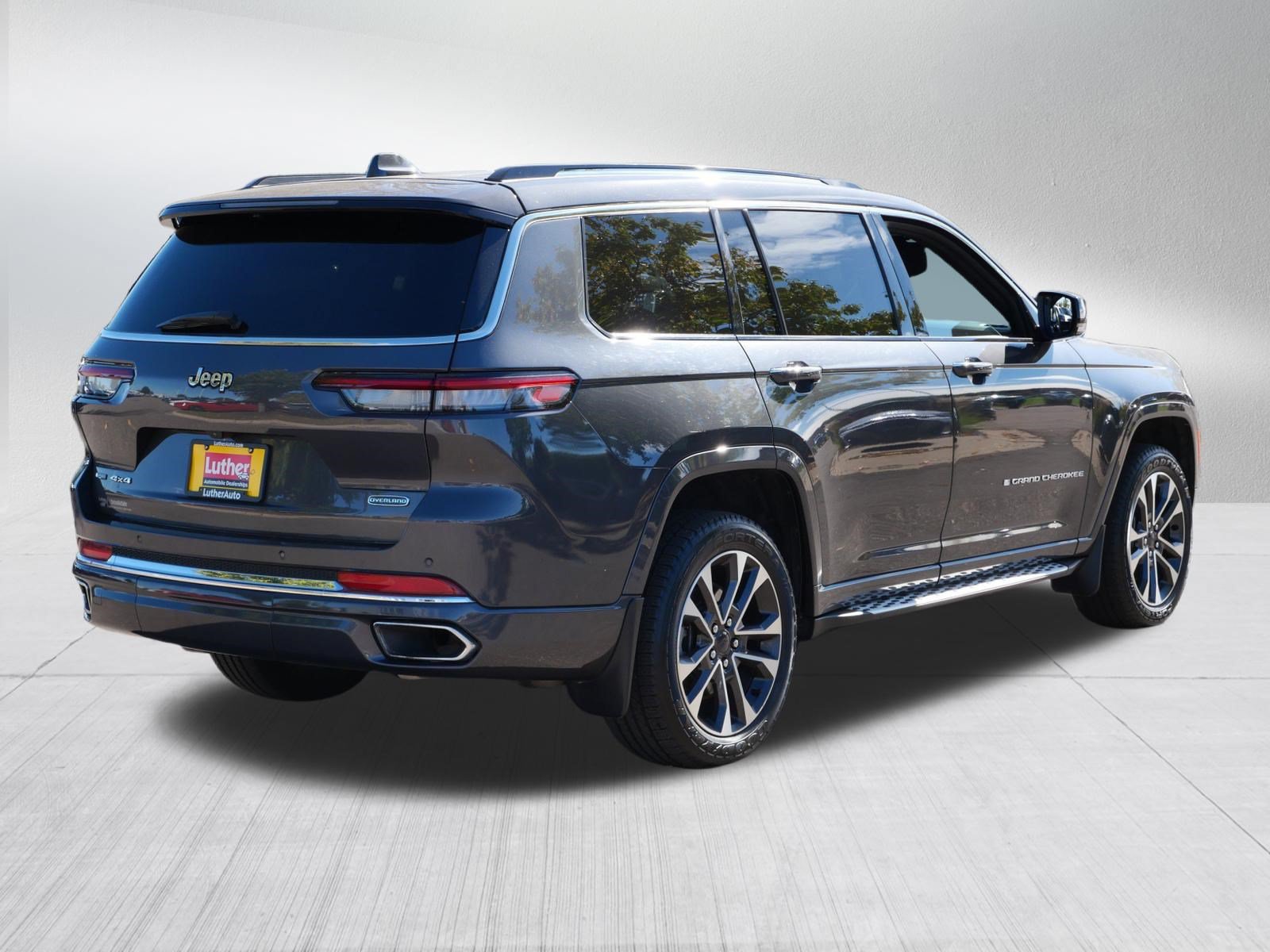 Used 2021 Jeep Grand Cherokee L Overland AWD/4WD image 7