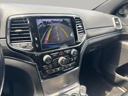 Used 2020 Jeep Grand Cherokee Limited AWD/4WD image 25