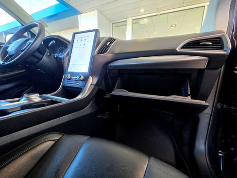 Used 2022 Ford Edge Titanium AWD/4WD image 70