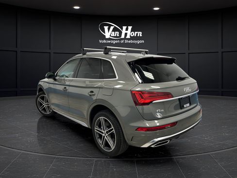 Used 2024 Audi Q5 e Premium w/ Convenience Package AWD/4WD image 5
