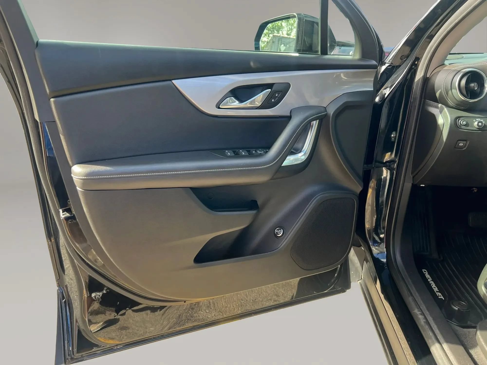 Used 2023 Chevrolet Blazer LT w/ LPO, Floor Liner Package AWD/4WD image 12