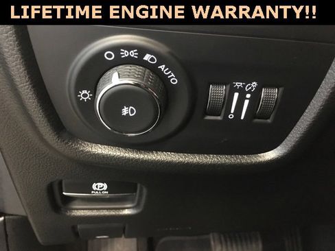 Used 2025 Jeep Grand Cherokee L Limited w/ Trailer Tow Package image 14