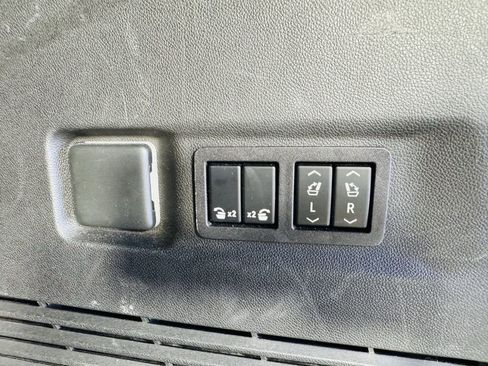 Used 2023 Chevrolet Suburban High Country w/ Max Trailering Package RWD image 29