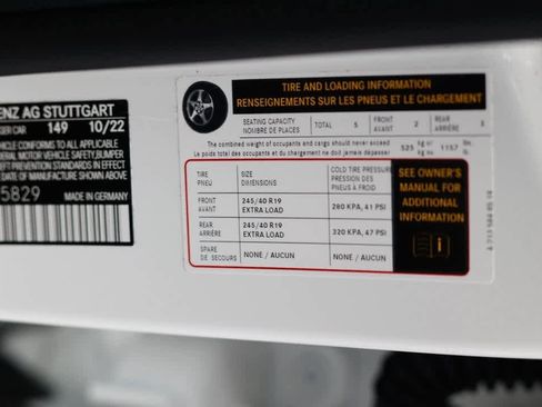 Used 2023 Mercedes-Benz E 450 4MATIC Sedan image 39