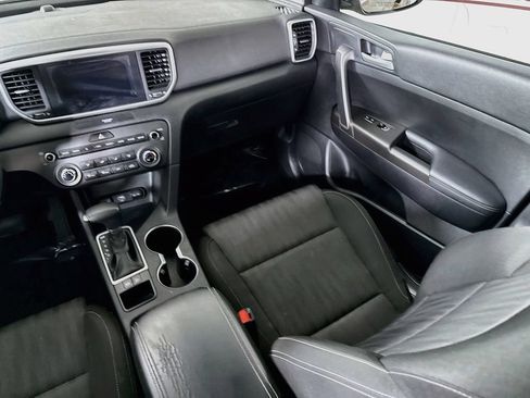 Used 2020 Kia Sportage LX FWD image 24