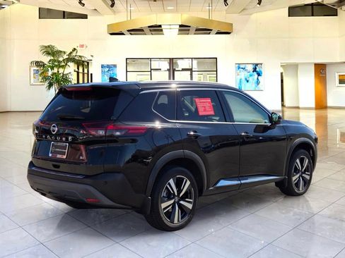 Certified 2021 Nissan Rogue SL FWD image 5