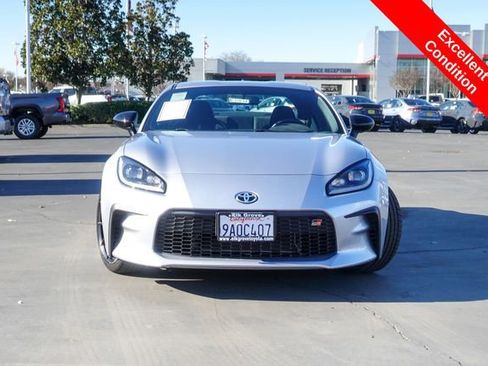 Certified 2022 Toyota GR86 Premium image 3