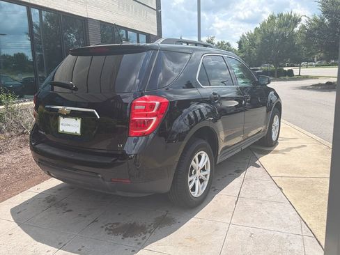 Used 2017 Chevrolet Equinox LT w/ Convenience Package FWD image 5