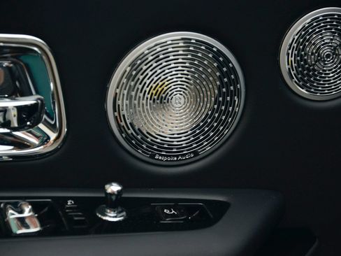 Certified 2023 Rolls-Royce Cullinan w/ Technology Package AWD/4WD image 22