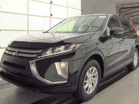 Used 2020 Mitsubishi Eclipse Cross ES image 1