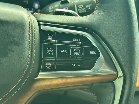 Used 2022 Jeep Grand Cherokee Summit image 30