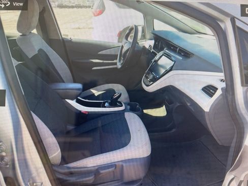 Used 2018 Chevrolet Bolt LT image 6