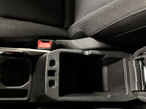Used 2019 Jeep Renegade Sport w/ UConnect 7.0 Group FWD image 25