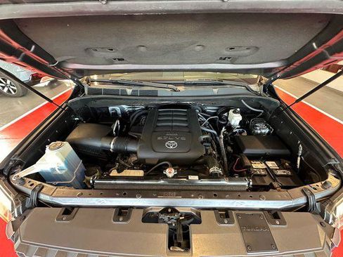 Certified 2018 Toyota Tundra SR5 w/ TRD Off Road Package AWD/4WD image 26