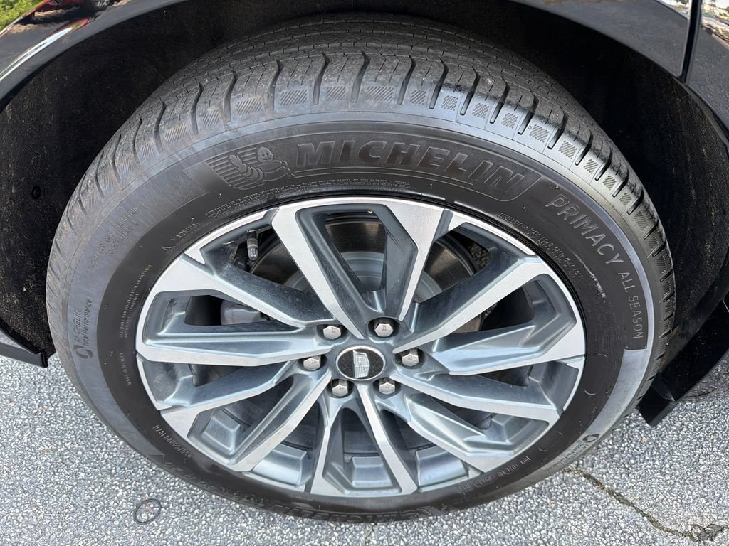 Used 2024 Cadillac Lyriq Sport AWD/4WD image 17