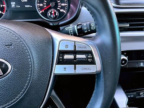 Used 2020 Kia Telluride LX AWD/4WD image 19