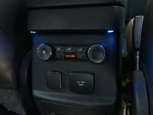 Used 2015 Ford Explorer Limited w/ Equipment Group 302A FWD image 24