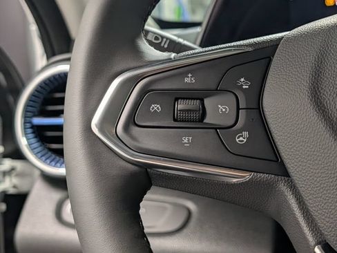 New 2026 Chevrolet Trax LT w/ Driver Confidence Package FWD image 18