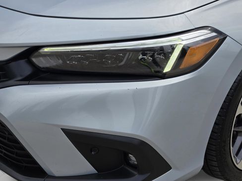 Used 2022 Honda Civic Touring image 36