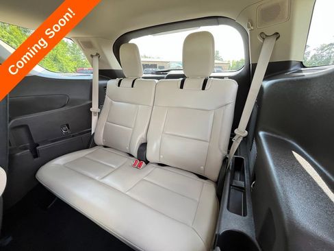 Used 2020 Ford Explorer Platinum w/ Premium Technology Package AWD/4WD image 36