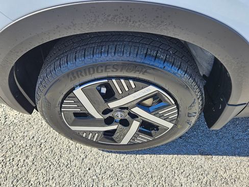 New 2026 Nissan Kicks SV w/ SV Premium Package image 15