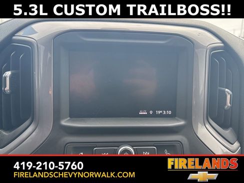 Used 2021 Chevrolet Silverado 1500 Custom Trail Boss w/ LPO, Dark Essentials Package image 22