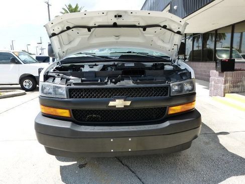 Used 2021 Chevrolet Express 2500 Extended w/ Driver Convenience Package RWD image 8