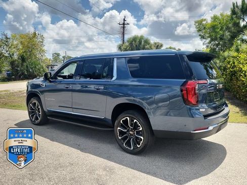 New 2026 GMC Yukon XL Elevation AWD/4WD image 3