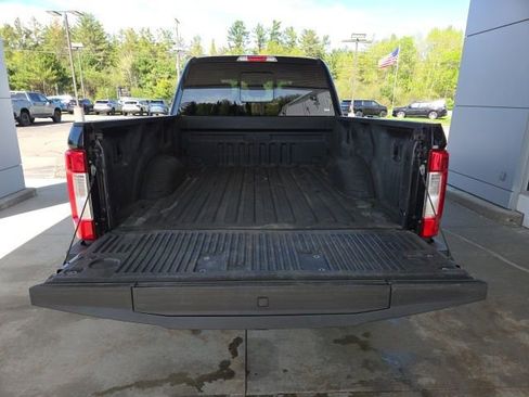 Used 2019 Ford F250 Lariat w/ Lariat Ultimate Package AWD/4WD image 28