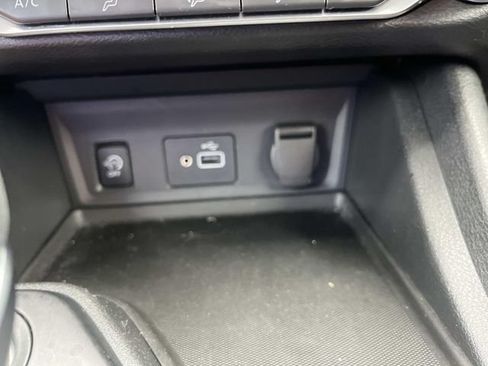 Used 2024 Nissan Sentra S FWD image 32