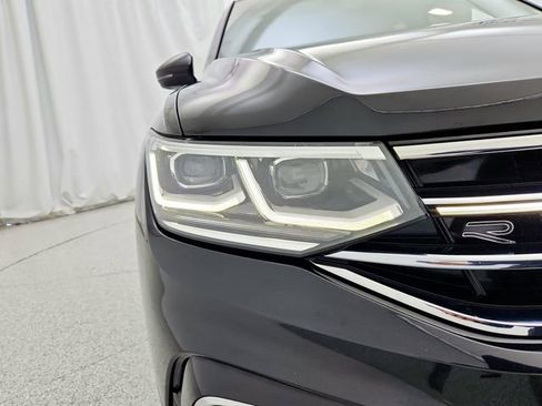 Used 2023 Volkswagen Tiguan SEL R-Line image 30