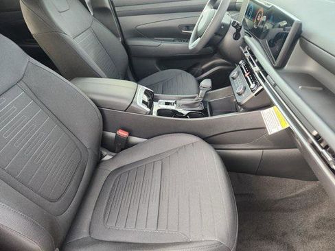 New 2026 Hyundai Santa Cruz SE image 9
