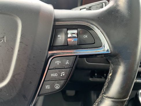 Used 2022 Lincoln Navigator L Reserve AWD/4WD image 23
