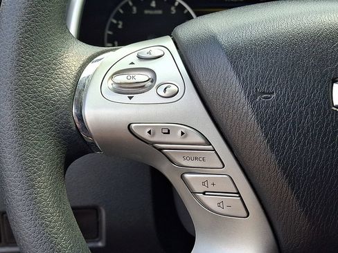 Used 2018 Nissan Murano S AWD/4WD image 22