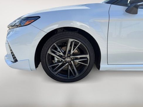 Used 2025 Toyota Camry XSE image 36