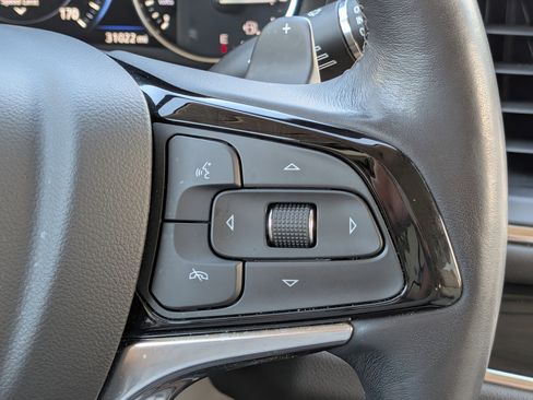 Certified 2023 Buick Enclave Premium FWD image 27