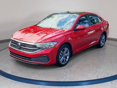 Used 2023 Volkswagen Jetta SE w/ Panoramic Sunroof Package