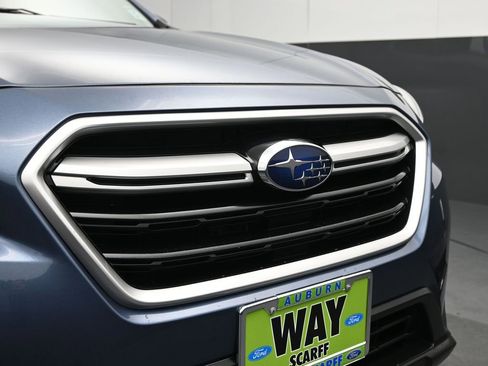 Used 2018 Subaru Outback 2.5i image 12