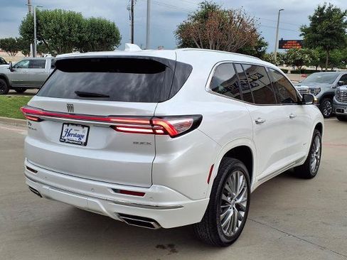 Used 2025 Buick Enclave Avenir w/ Super Cruise Package FWD image 3