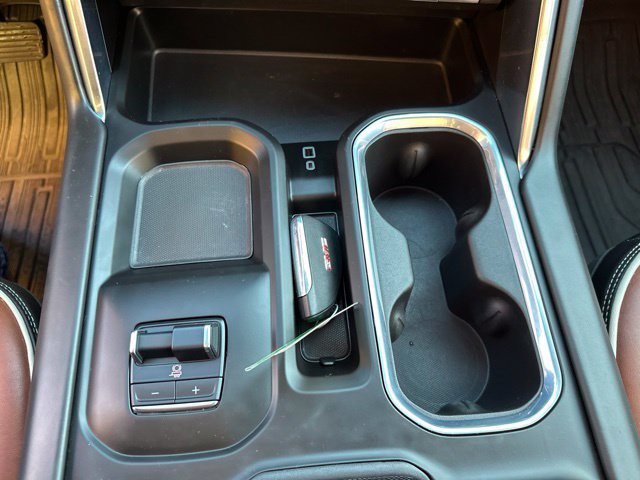 Used 2024 GMC Sierra 2500 Denali Ultimate AWD/4WD image 35