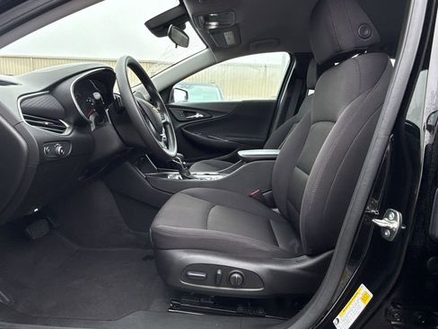 Used 2025 Chevrolet Malibu LT image 13