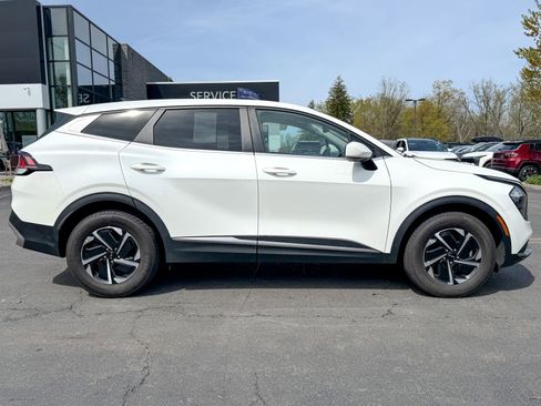 Certified 2023 Kia Sportage LX AWD/4WD image 5